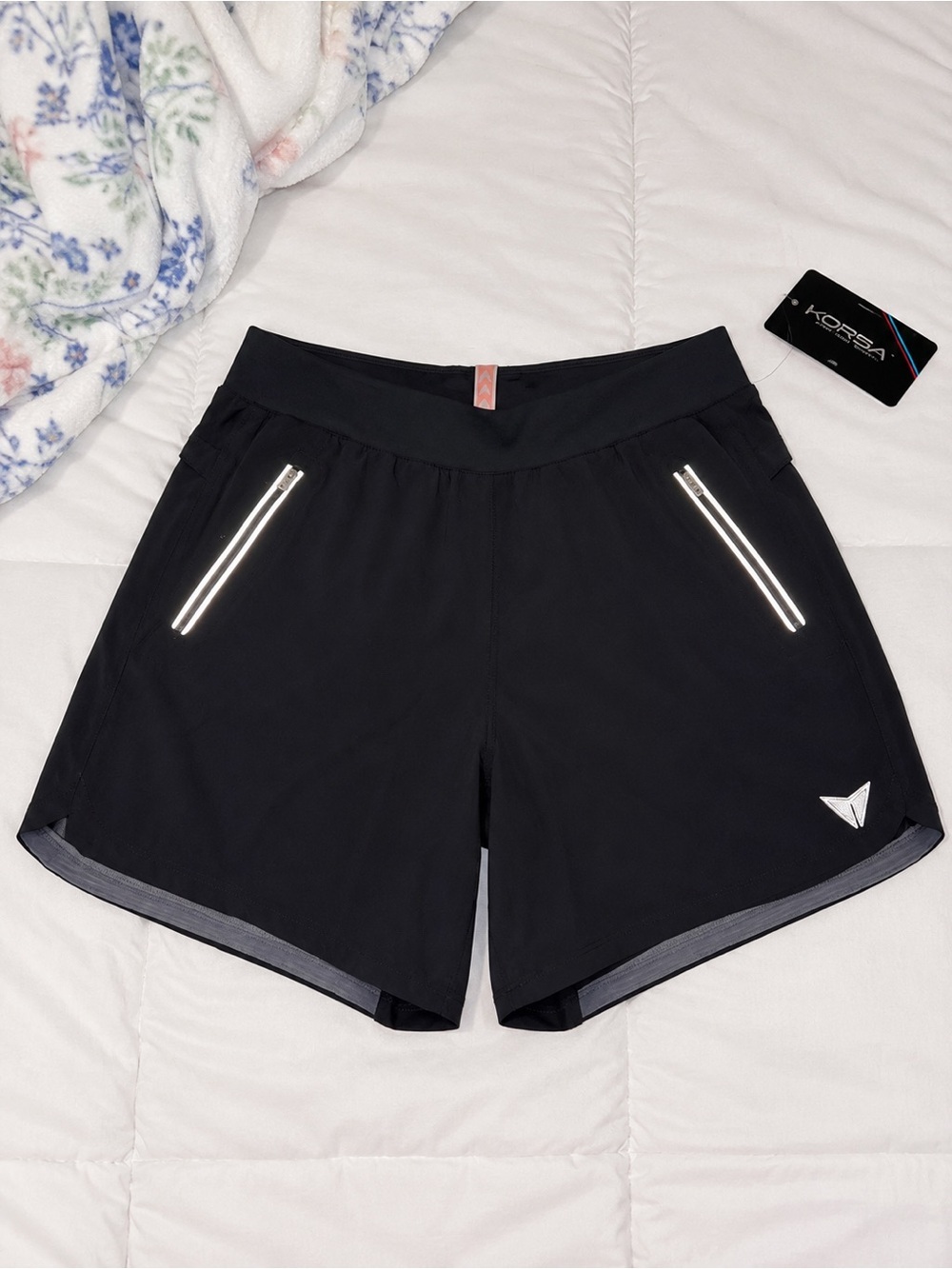 Korsa Women's Black Athletic Shorts with Reflective Zipper Pockets
